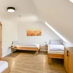 Ferienbauernhof Liesenberg Obstwiesenhaus Birnenbaum * Fehmarn