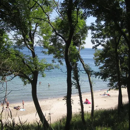 Dom wakacyjny Ferienbauernhof Liesenberg Obstwiesenhaus Birnenbaum Fehmarn
