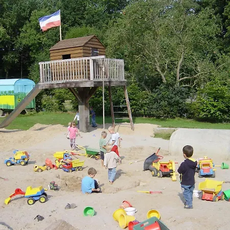Dom wakacyjny Ferienbauernhof Liesenberg Obstwiesenhaus Birnenbaum Fehmarn