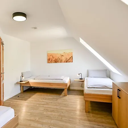 Ferienbauernhof Liesenberg Obstwiesenhaus Birnenbaum * Fehmarn
