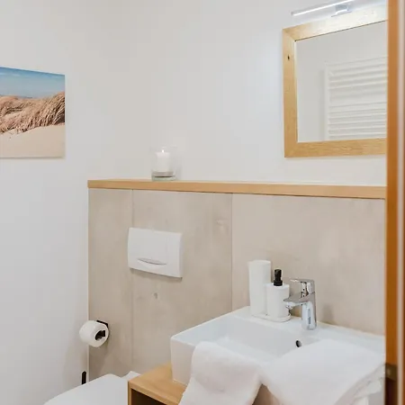 Dom wakacyjny Ferienbauernhof Liesenberg Obstwiesenhaus Birnenbaum Fehmarn